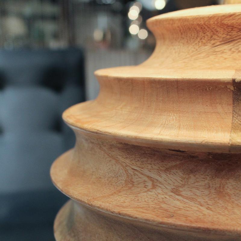 Lampe de table en bois rainuré Skye