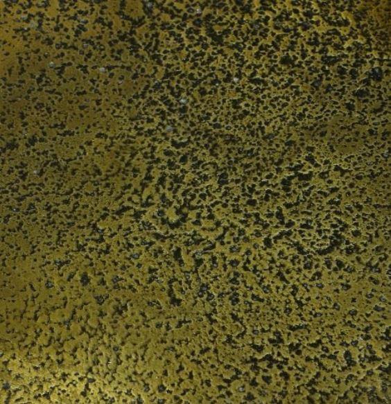 Table d'appoint texturée