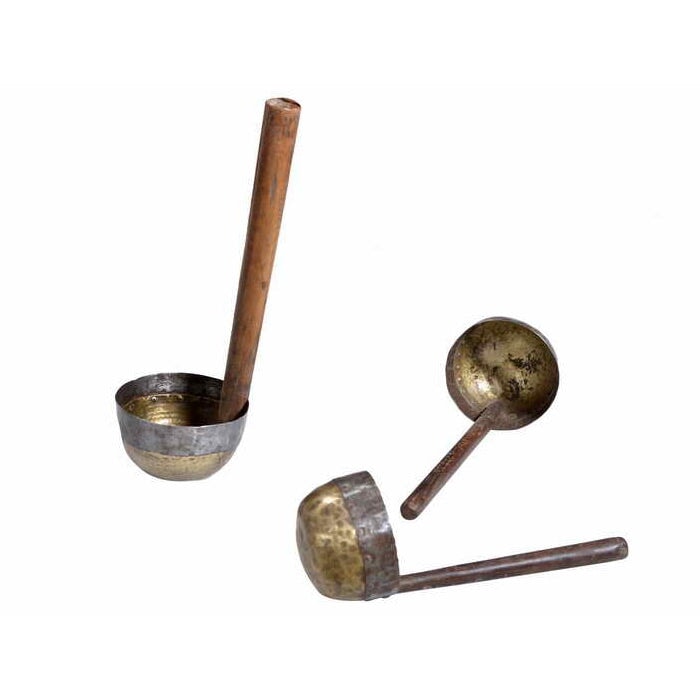 Cuillère en fer vintage avec manche en teck