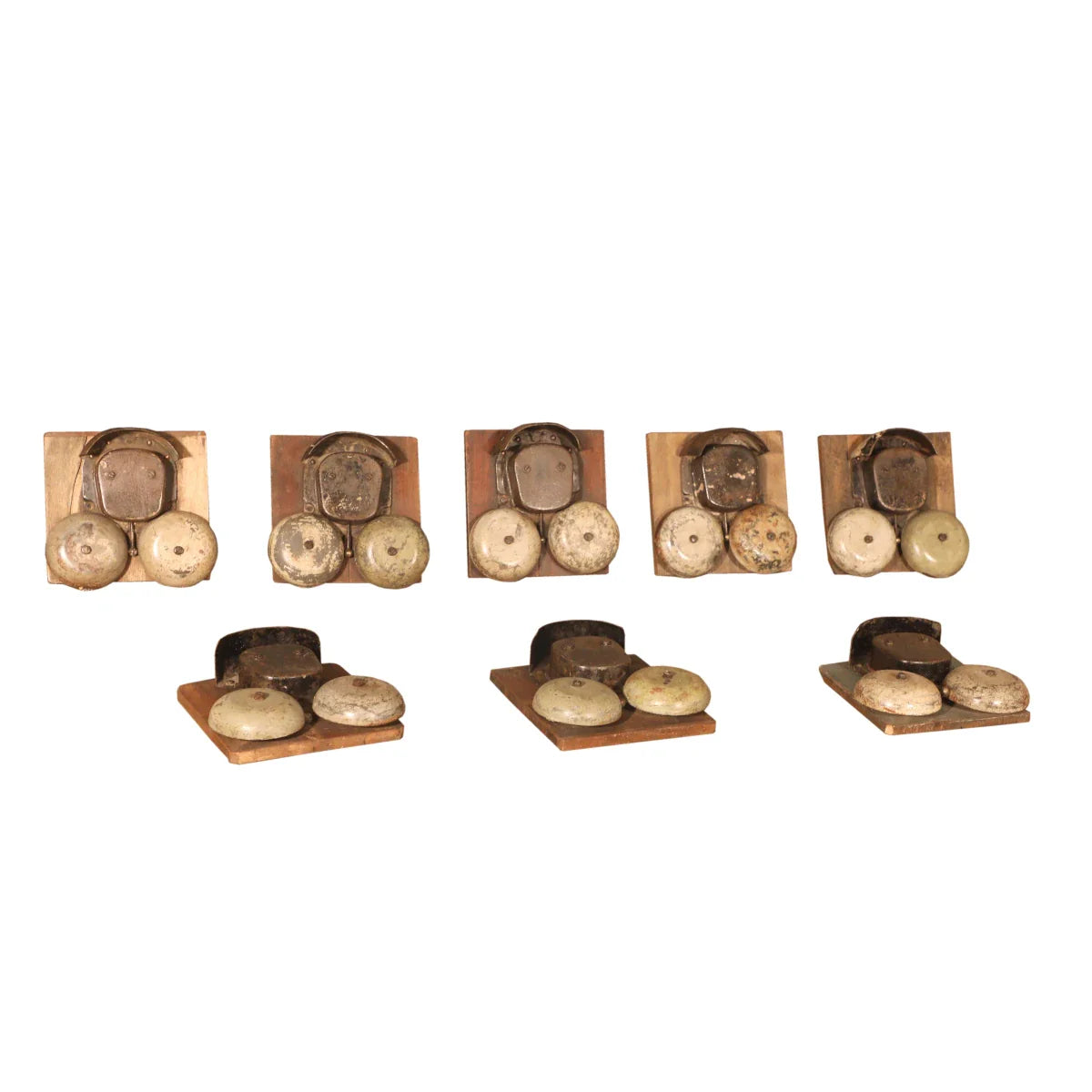 Cloche en fer fabriquée artisanalement