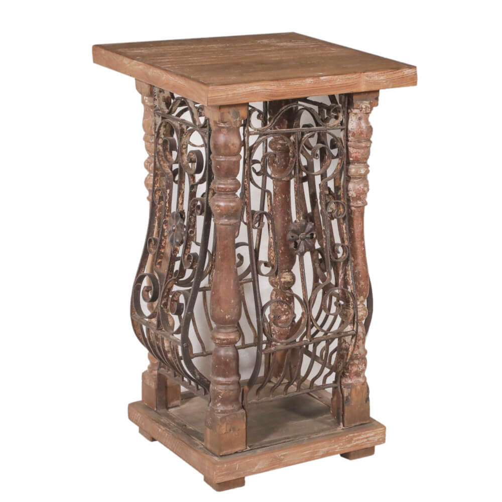 Tabouret en fer avec plateau en teck