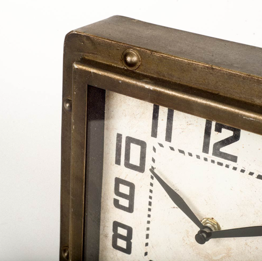 Horloge de table carrée en métal