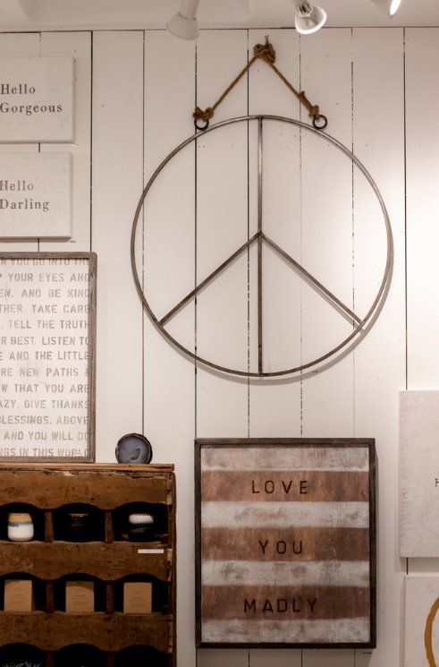 Symbole de paix rond en métal à suspendre