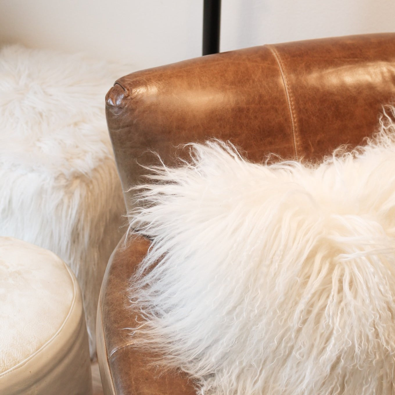 Fauteuil d'appoint pivotant en cuir Grayson