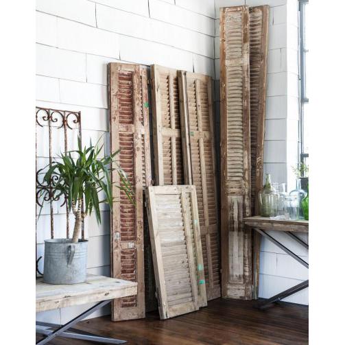 Petit volet en bois vintage