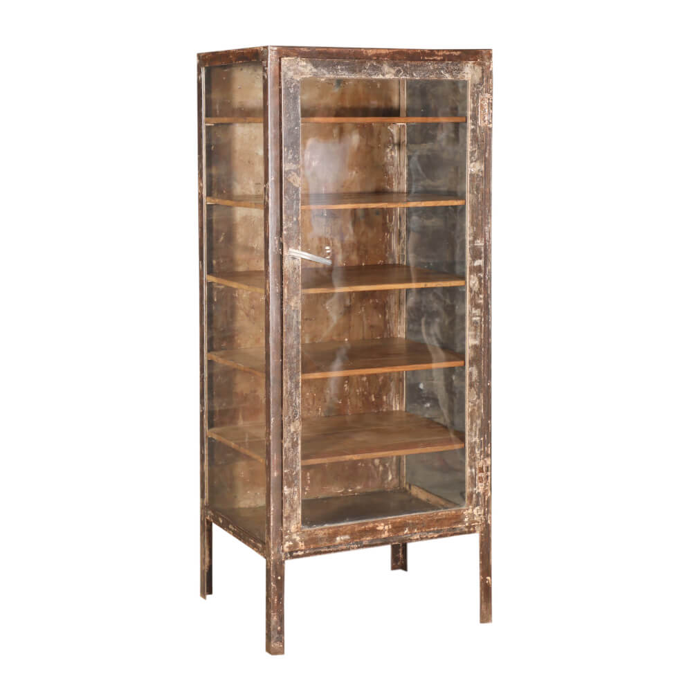 Armoire en fer avec vitre