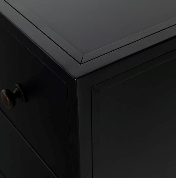 Commode Belmont à 8 tiroirs en métal