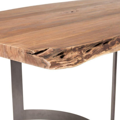 Table de salle à manger courbée