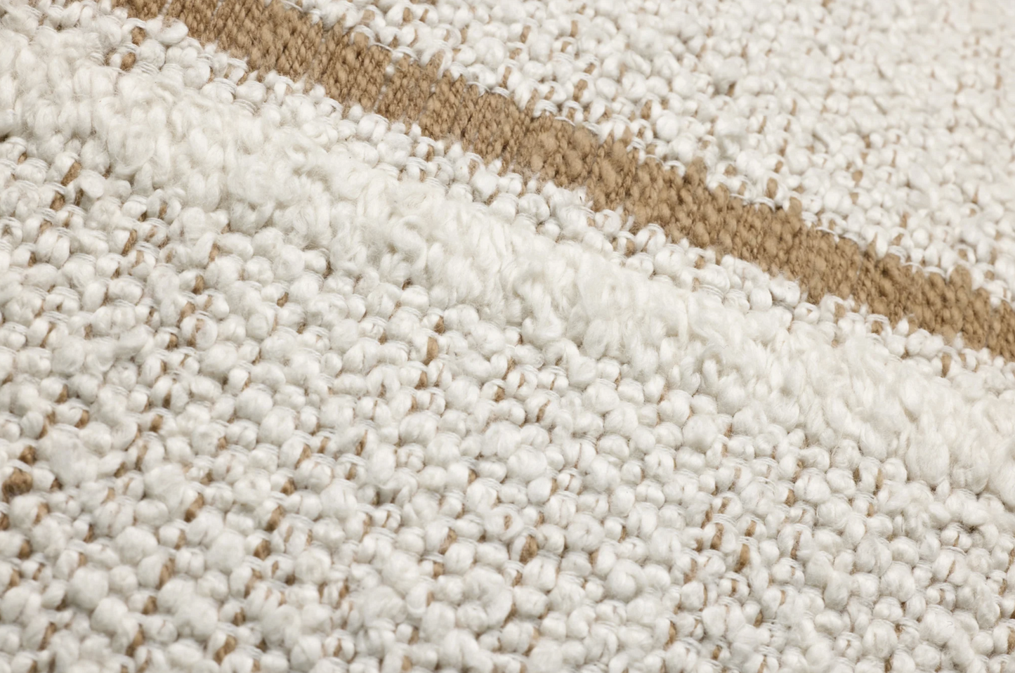 Oreiller à rayures bouclées