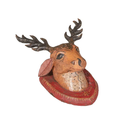 Tête de cerf peinte artisanalement en bois de teck