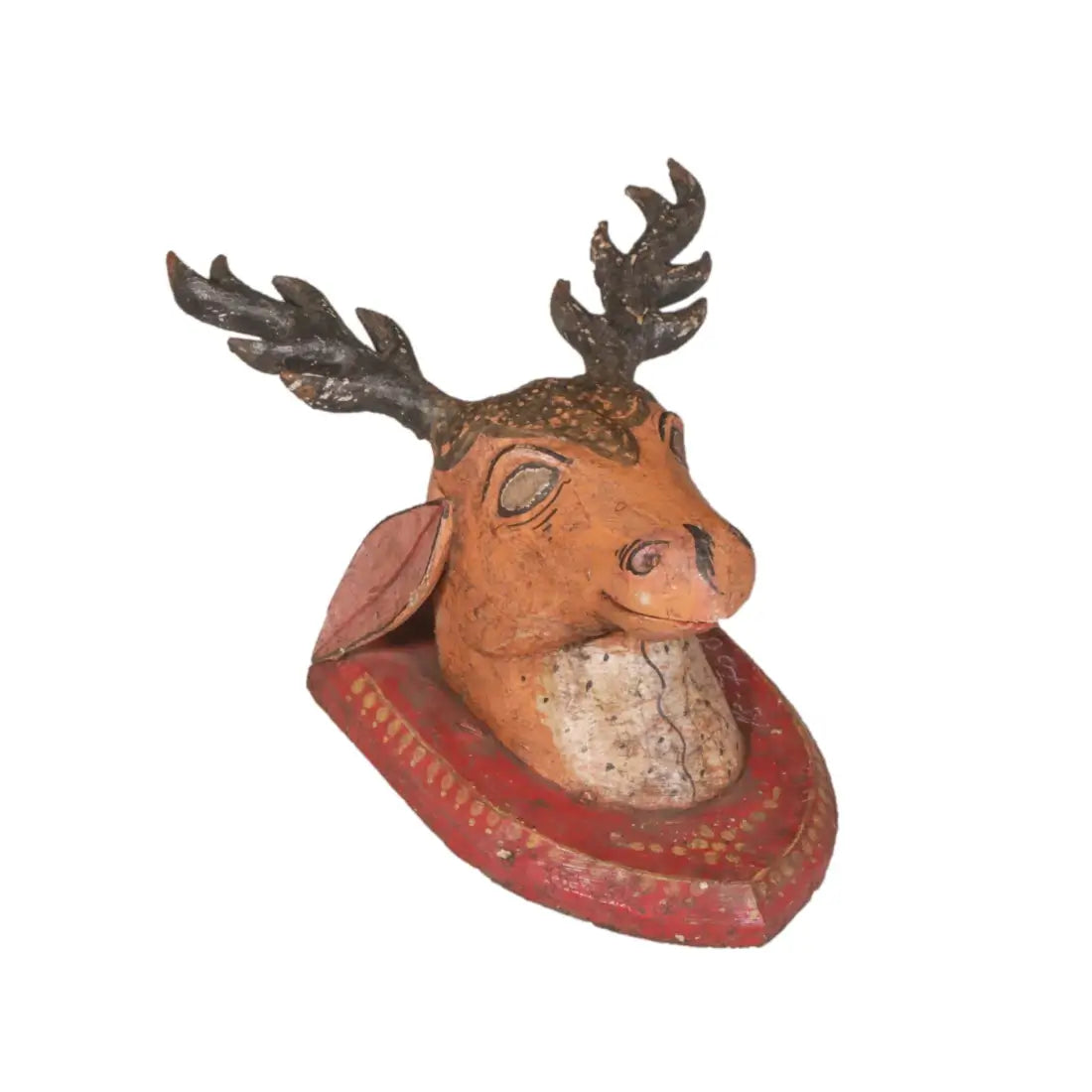 Tête de cerf peinte artisanalement en bois de teck