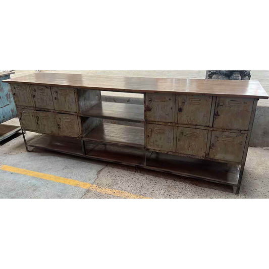 Buffet en fer avec plateau en bois