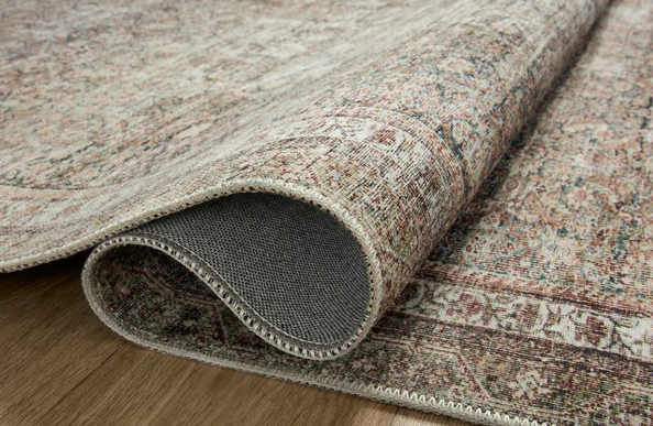 Tapis Chris Loves Julia X Loloi Jules couleur encre/terre cuite