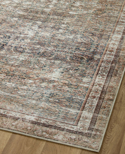 Tapis Chris Loves Julia X Loloi Jules couleur encre/terre cuite