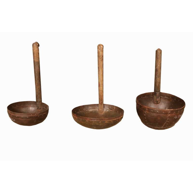 Cuillère en fer vintage avec manche en teck