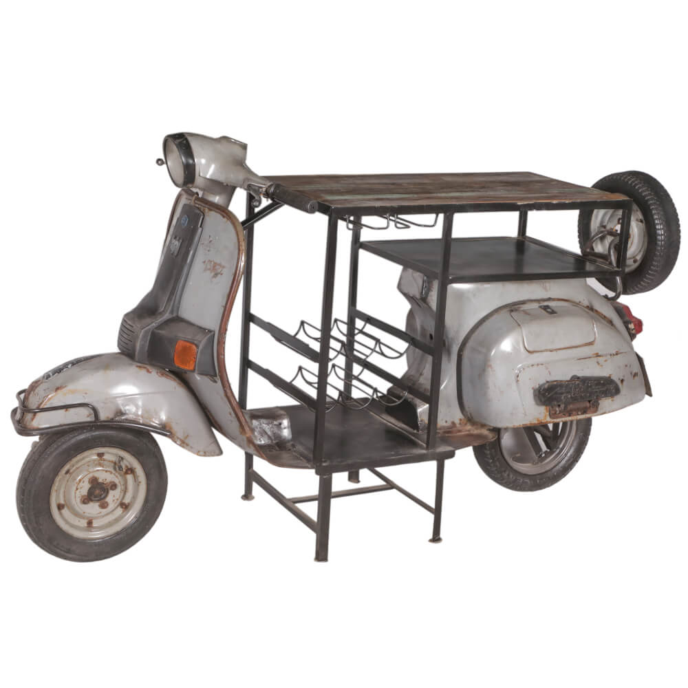 Bar à vélos en fer avec étagères