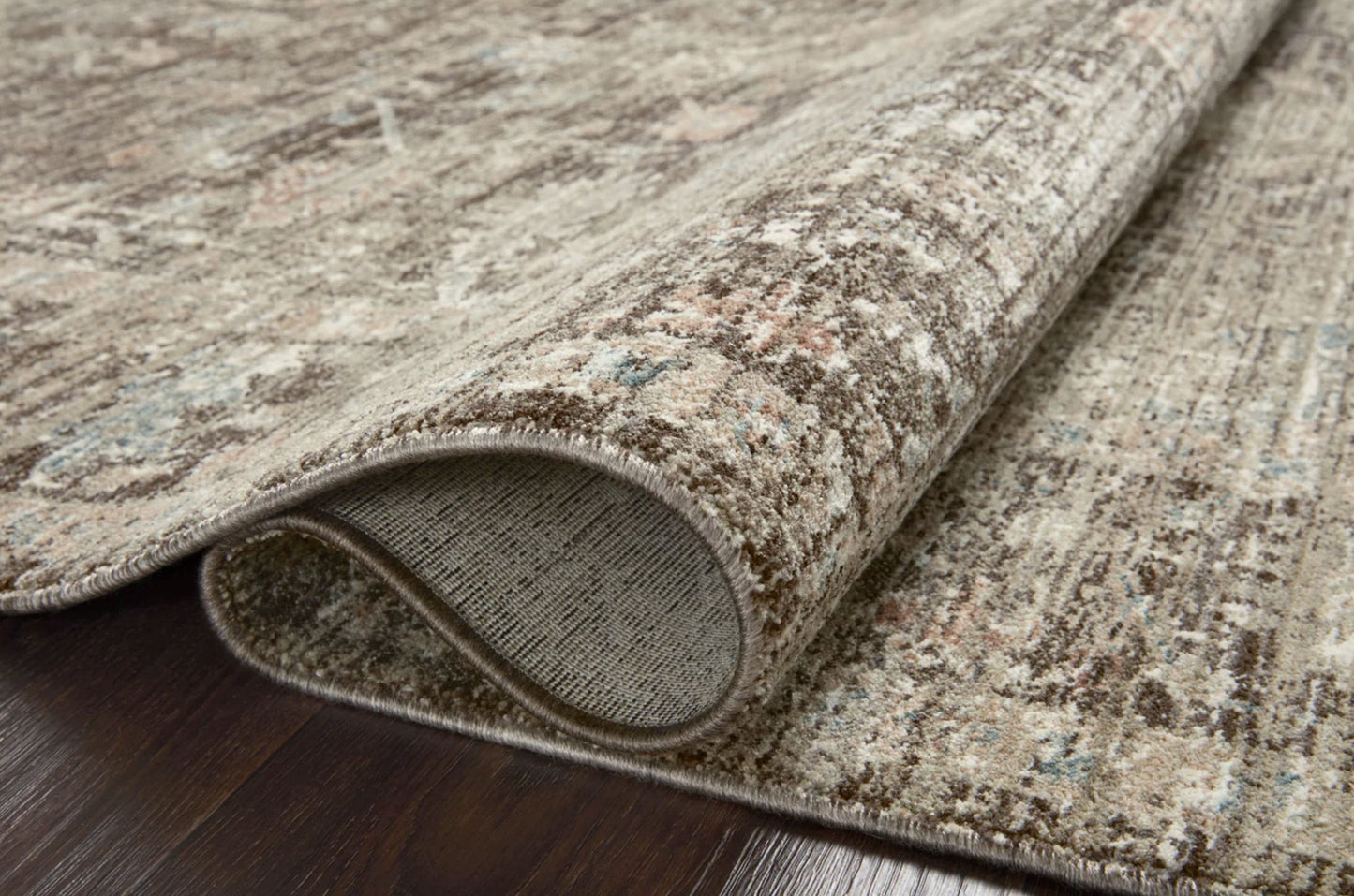 Tapis Magnolia Home par Joanna Gaines × Loloi Millie, coloris anthracite/gris tourterelle