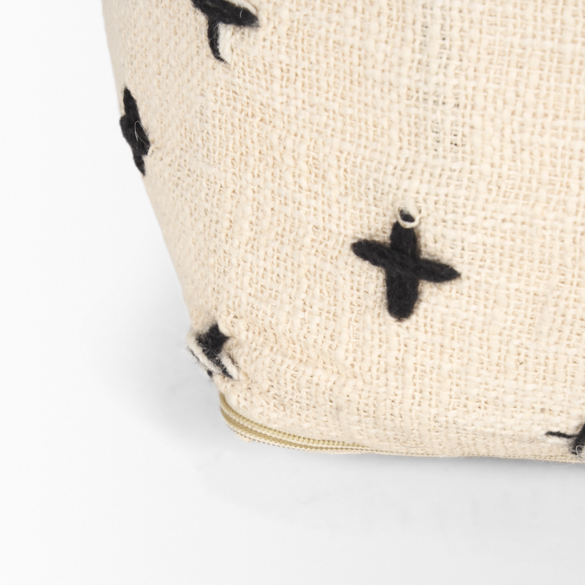 Pouf en laine Saanvi