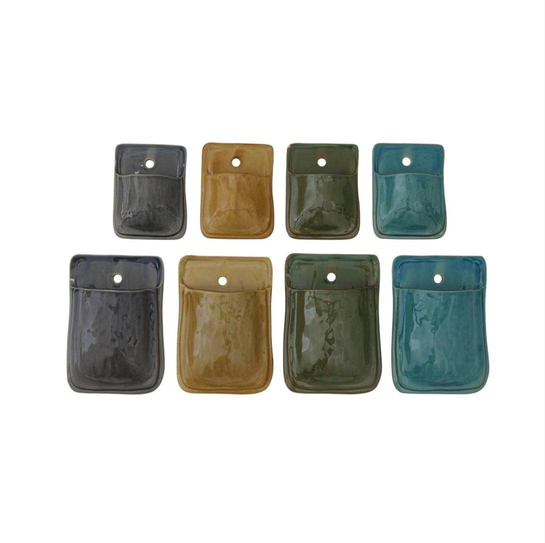 Jardinières murales en terre cuite