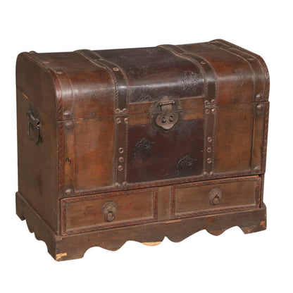 Coffre en teck avec finitions en cuir