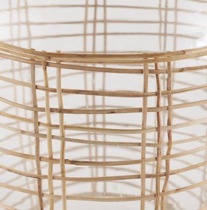 Bouteille en verre enveloppée de rotin Troian