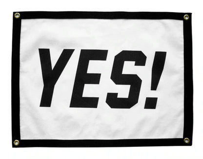 Oui ! Drapeau du camp