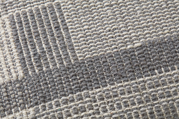 Coussin Amber Lewis × Loloi Birdie