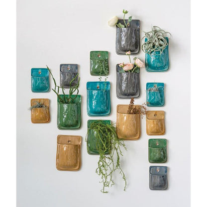 Jardinières murales en terre cuite